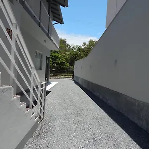 Casa Ampla No Centro, Piso Térreo Ou Superior Bombinhas